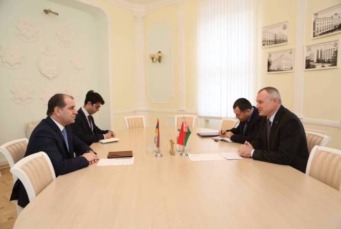 L'Ambassadeur Ghevondian  a rencontré le ministre de l'Intérieur de Biélorussie 
