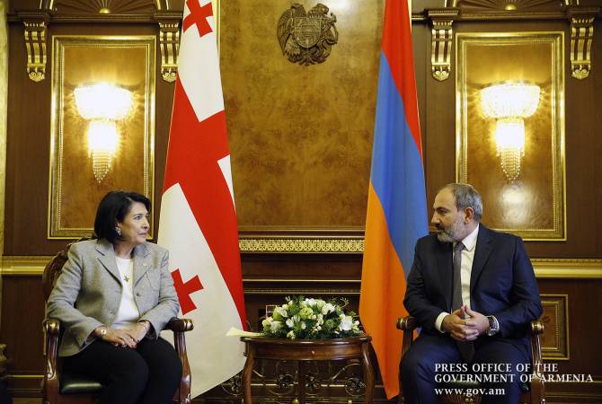 Armenia, Georgia have historic opportunity to raise relations to new level: Pashinyan hosts 
President Zourabichvili