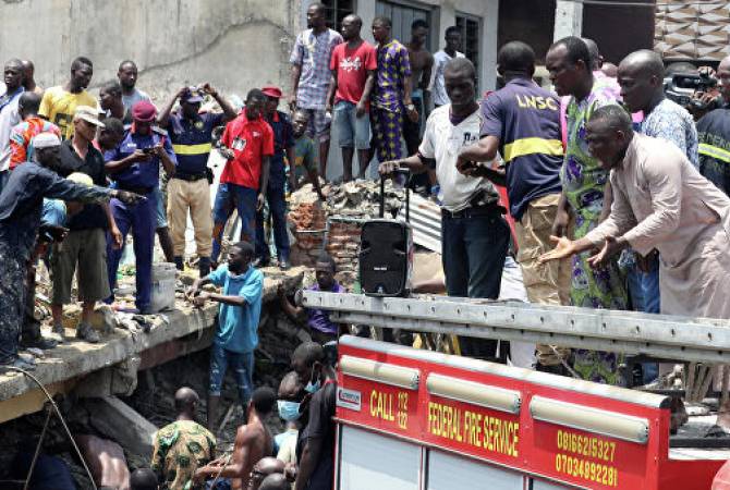Число погибших при обрушении здания школы в Нигерии возросло до 18