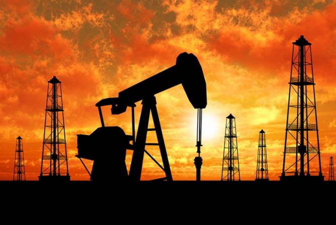 Reuters: США хотят сократить совокупный экспорт нефти из Ирана до менее 1 млн 
баррелей
