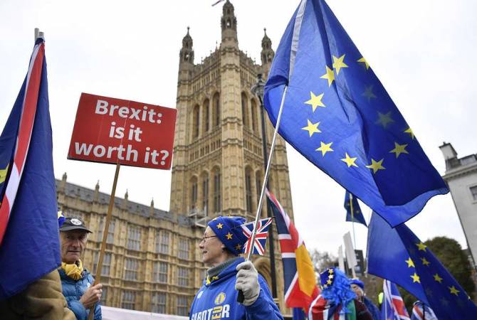 UK parliament votes to seek delay to Brexit
