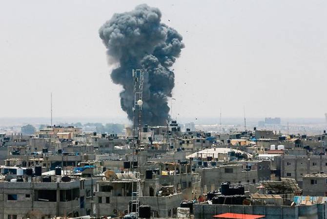 Израиль атаковал около ста целей в Газе в ответ на обстрел Тель-Авива