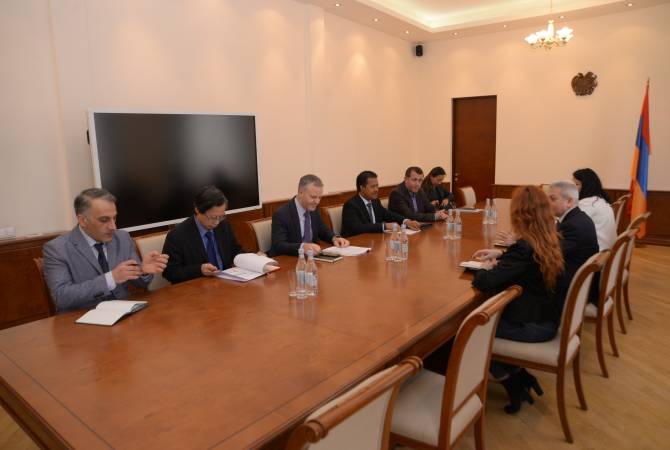 Министр финансов Армении принял делегацию во главе с членом совета директоров 
Азиатского банка развития

