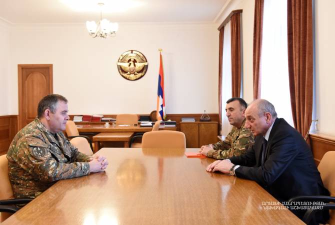Artsakh’s President, Chief of General Staff of Armenia’s Armed Forces discuss cooperation in 
army building