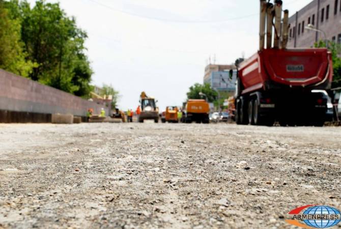 Գյումրիում մեկնարկել են լայնածավալ փողոցաշինական աշխատանքներ 