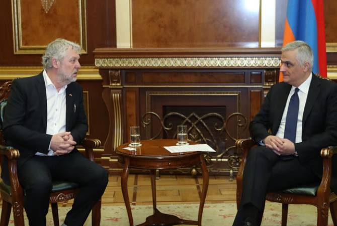 Швеция готова открыть для Армении окно для двустороннего сотрудничества: Мгер 
Григорян принял делегацию во главе с Питером Эриксоном
