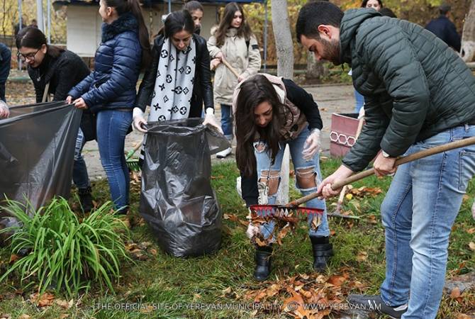 Journée nationale de nettoyage et de plantation  d’arbres à Erevan