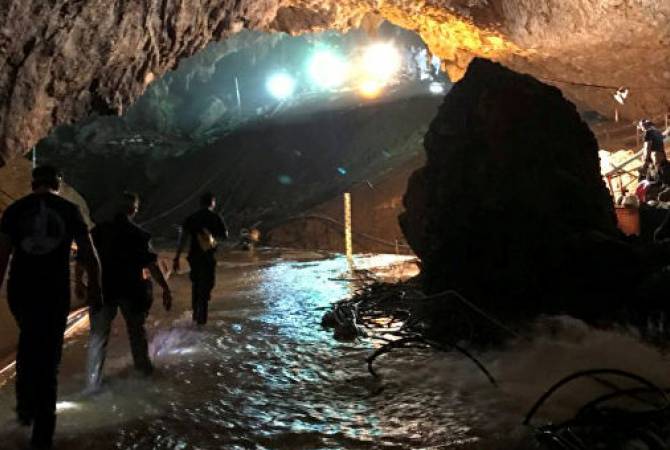 В Таиланде удостоены наград короля 187 человек, спасавших детей из пещеры Тхам 
Луанг