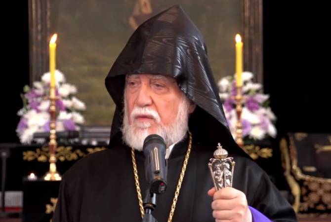 قداسة كاثوليكوس بيت كيليكيا الكبير آرام الأول حلب ويترأس قداس في كنيسة الأربعين الشهيد الأرمنية