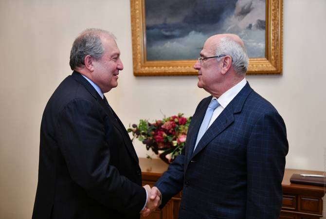President Sarkissian holds meeting with AGBU President