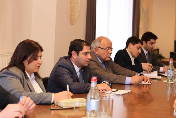 Suren Papikyan a accueilli Lynne Tracy, Ambassadrice extraordinaire et plénipotentiaire des 
États-Unis en Arménie
