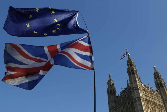 ЕС больше не даст коротких отсрочек по Brexit, если сделку не одобрят к 12 апреля