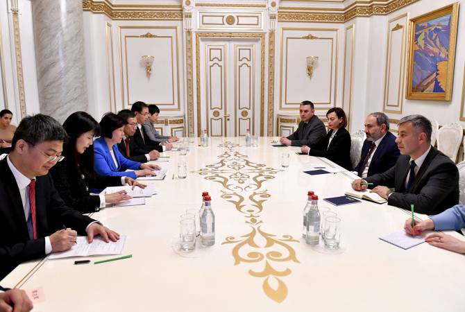 Nikol Pashinyan a reçu la vice-présidente du Comité permanent de l'Assemblée populaire 
nationale de la République populaire de Chine