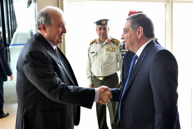 الرئيس أرمين سركيسيان يصل إلى الإردن للاشتراك باجتماع المنتدى الاقتصادي العالمي حول الشرق 
الأوسط وشمال إفريقيا كمتحدّث رئيسي
