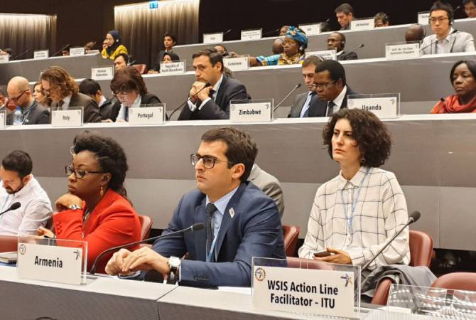 Armenian minister participates in World Summit on Information Society in Geneva