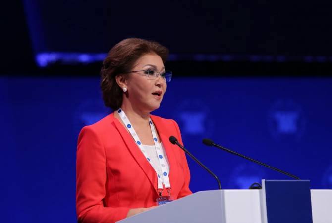  Дочь Назарбаева: решение о кандидатах в президенты будут принимать партии 