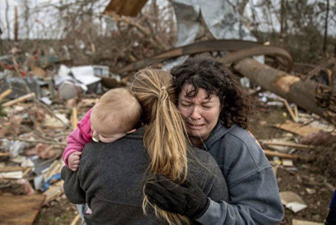 Число погибших из-за торнадо в южных штатах США выросло до восьми человек