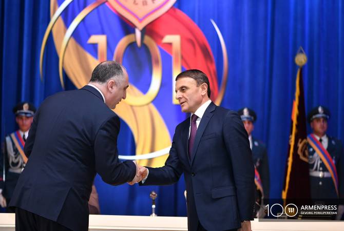 Chief Osipyan awarded on 101st anniversary of establishment of Armenia’s police force 