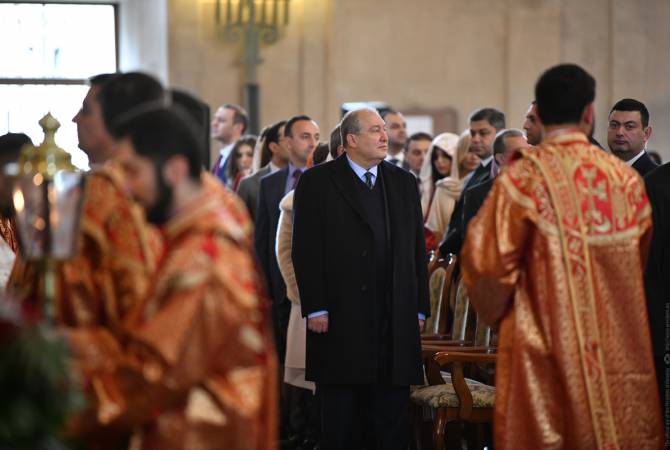 Президент Армении присутствовал на литургии в честь праздника Святого Воскресения 
Иисуса Христа


