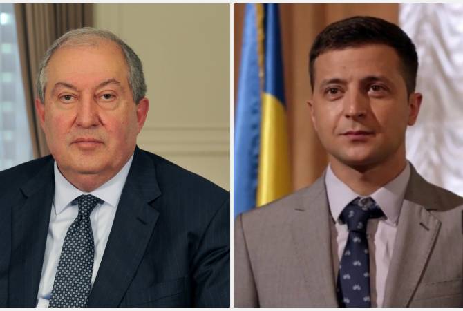 Le président Armen Sarkissian a adressé un message de félicitations à  Volodimir Zelenski pour 
son élection au poste du président de l’Ukraine  