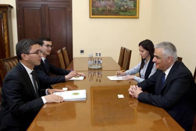 Le Vice-Premier ministre de la République d'Arménie Grigorian a discuté des perspectives de 
développement des relations bilatérales avec l'Ambassadeur du Turkménistan
