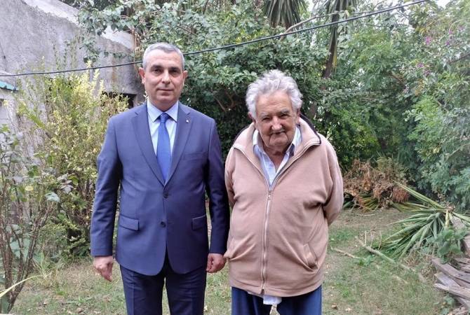 Artsakh FM meets with former President of Uruguay Jose Mujica in Montevideo