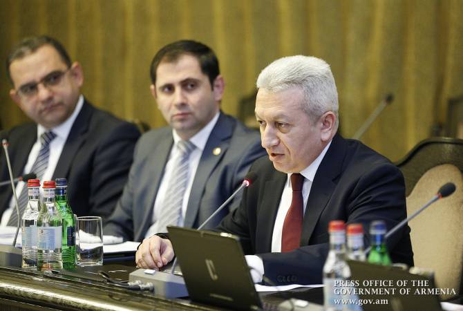 Правительство отклонило проект закона, представленный фракцией “Просвещенная 
Армения”