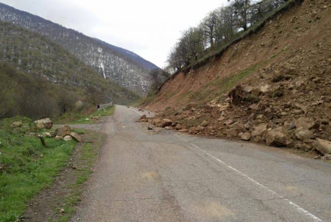 На 36 км автотрассы Капан – Цав – Шванидзор - Мегри произошел камнепад