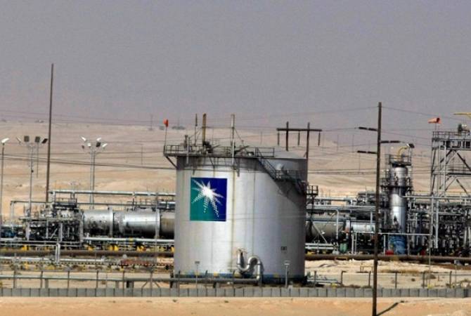 Тегеран усомнился в способности Абу-Даби и Эр-Рияда заместить иранскую нефть на 
рынке