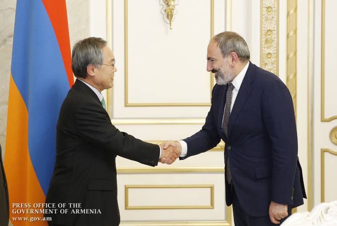 Le Premier ministre Pashinyan a eu une rencontre d'adieu avec l'Ambassadeur de la République 
de Corée en Arménie
