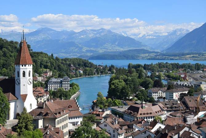 В Швейцарию прибыла рекордная туристическая группа из 12 тысяч китайцев