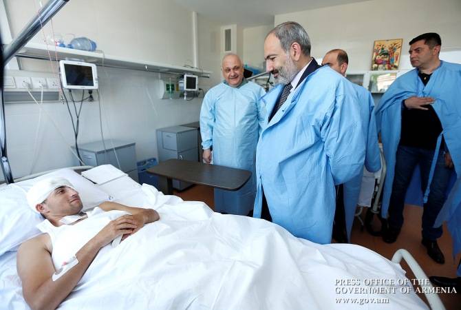 Премьер-министр посетил Центральный клинический военный госпиталь министерства 
обороны

 