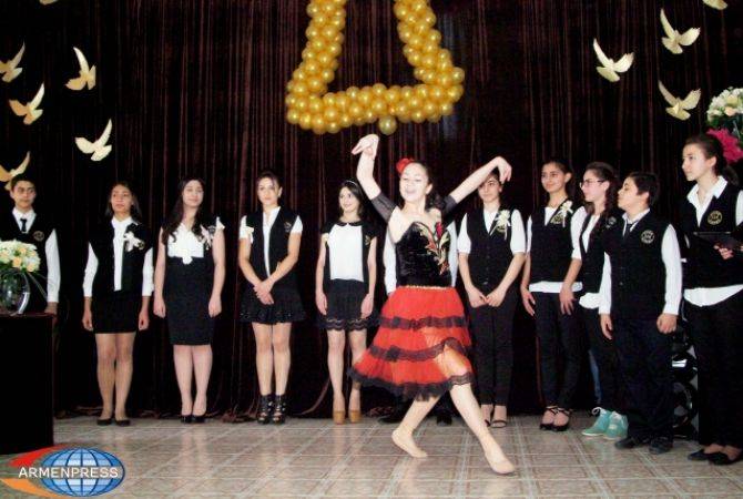 С общеобразовательными школами Гегаркуникской области попрощаются 1591 
выпускников