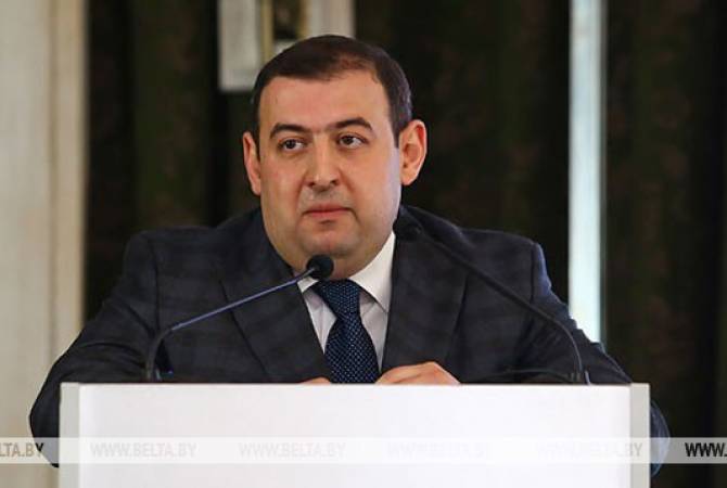 ''Le principe clé du journalisme moderne est de ne pas mentir'', a affirmé le directeur de 
l’agence Armenpress au 14e Forum Média international en Biélorussie 
