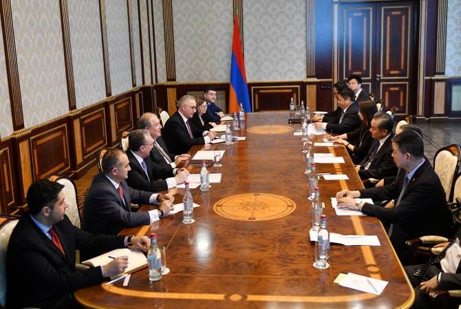 История  сотрудничества  наших народов исчисляется тысячелетиями  —  президент 
Армении принял министра  ИД Китая