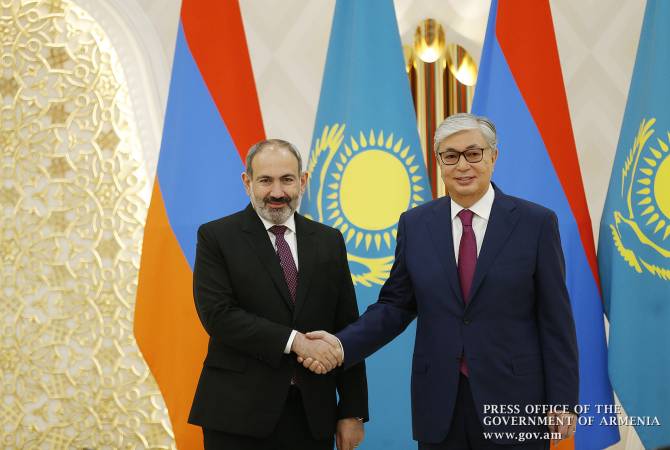 رئيس الوزراء الأرميني نيكول باشينيان يلتقي رئيس كازاخستان قاسم توكاييف بعاصمة البلاد نور سلطان