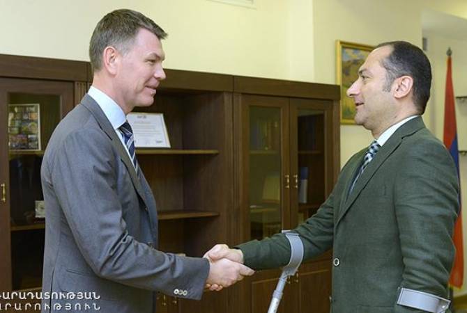 Արտակ Զեյնալյանն ընդունել է ՌԴ գլխավոր դատական պրիստավի գլխավորած 
պատվիրակությանը

