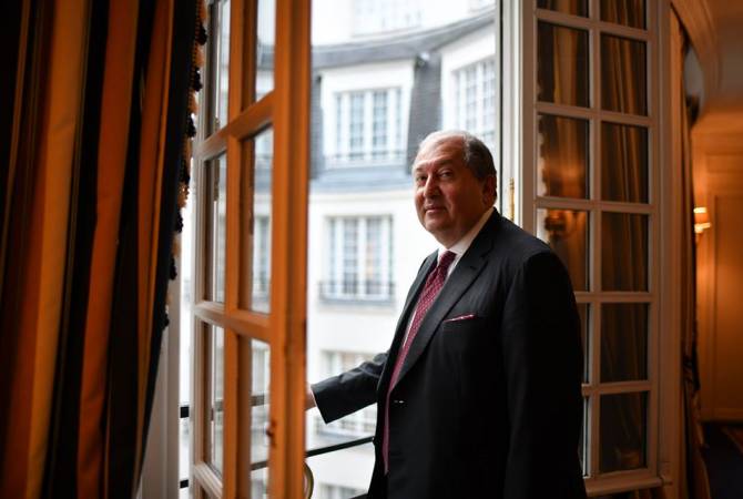 Le président Armen Sarkissian a adressé un message de félicitations au roi Charles XVI  de 
Suède 