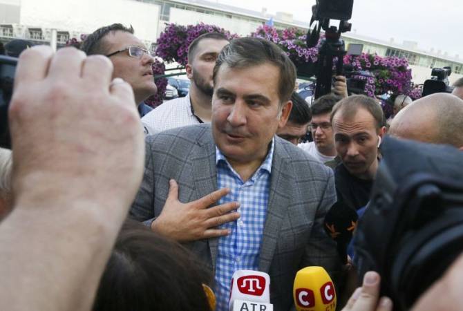 Саакашвили отказался идти на выборы в Раду вместе с Кличко, сообщили СМИ