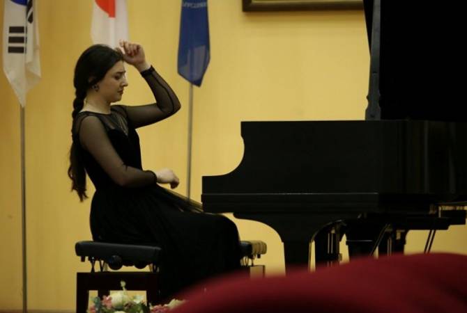  Известны имена  пианистов, победителей  1-го тура XV  Международного конкурса им. 
Арама  Хачатуряна 