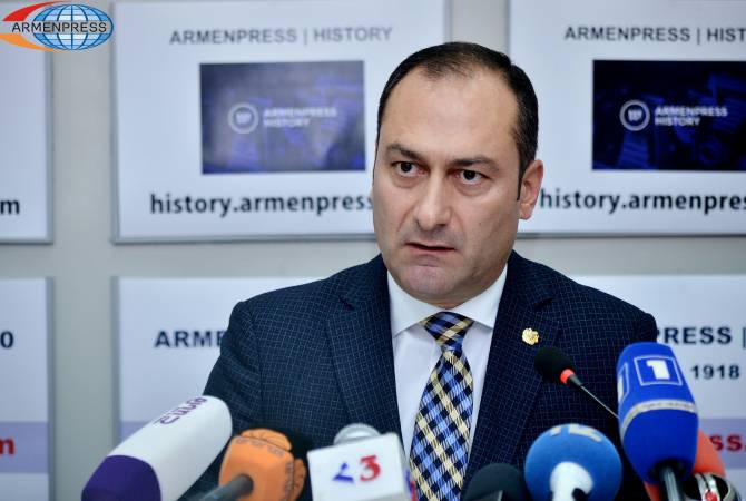 Артак Зейналян одним предложением прокомментировал решение об отставке с поста 
министра