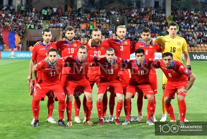 Сборная Армении по футболу в Афинах победила Грецию