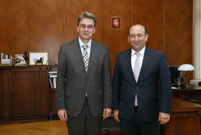 Դեսպան Տիգրան Մկրտչյանը հանդիպում է ունեցել  Լիտվայի գիտությունների 
ակադեմիայի նախագահի հետ 
