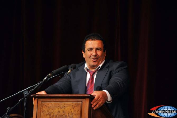 Le leadeur du parti Arménie prospère interrogé au cours de l’enquête sur un incendie criminel 