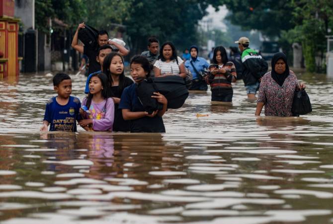 Ինդոնեզիայում մոլեգնող ջրհեղեղը հարյուրավոր տներ Է ողողել տարել 