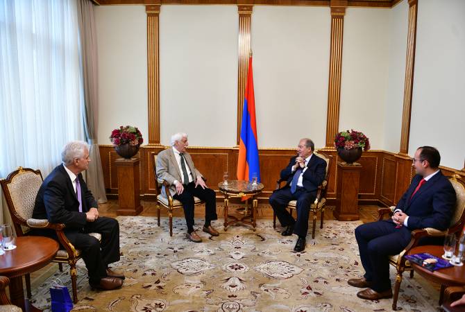 Le président arménien a rencontré  le célèbre scientifique et inventeur Raymond Damadian