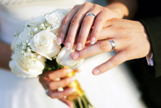  В Армении выросло число браки, число разводов сократилось 