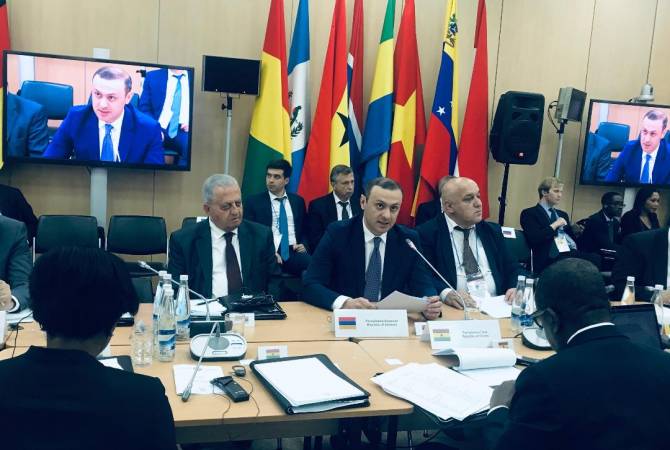 المبادرة لإعداد استراتيجية الأمن القومي الجديدة لأرمينيا- أمين مجلس الأمن القومي الأرميني أرمين 
كريكوريان-