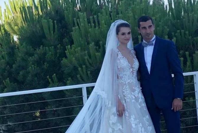 قائد منتخب أرمينيا لكرة القدم هنريك مخيتاريان يشكر الجميع للتهاني وأطيب التمنيات بمناسبة زواجه