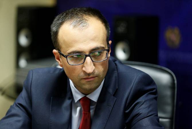 “Айастани Анрапетутюн”: Министр здравоохранения Армении резок в вопросах, 
касающихся здоровья граждан